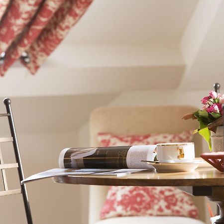 Hotel & Restaurant Le Central Trouville Rom bilde